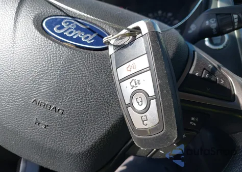 2019 Ford Fusion S z USA, uszkodzony, nr VIN 3FA6P0G77KR232824